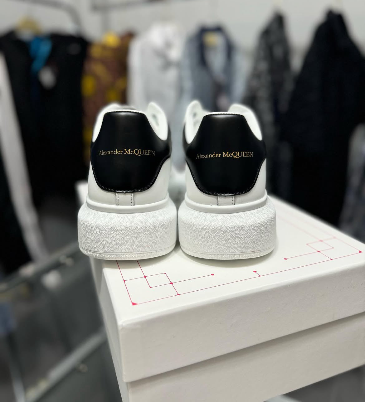 ALEXANDER MCQUEEN OVERSIZE