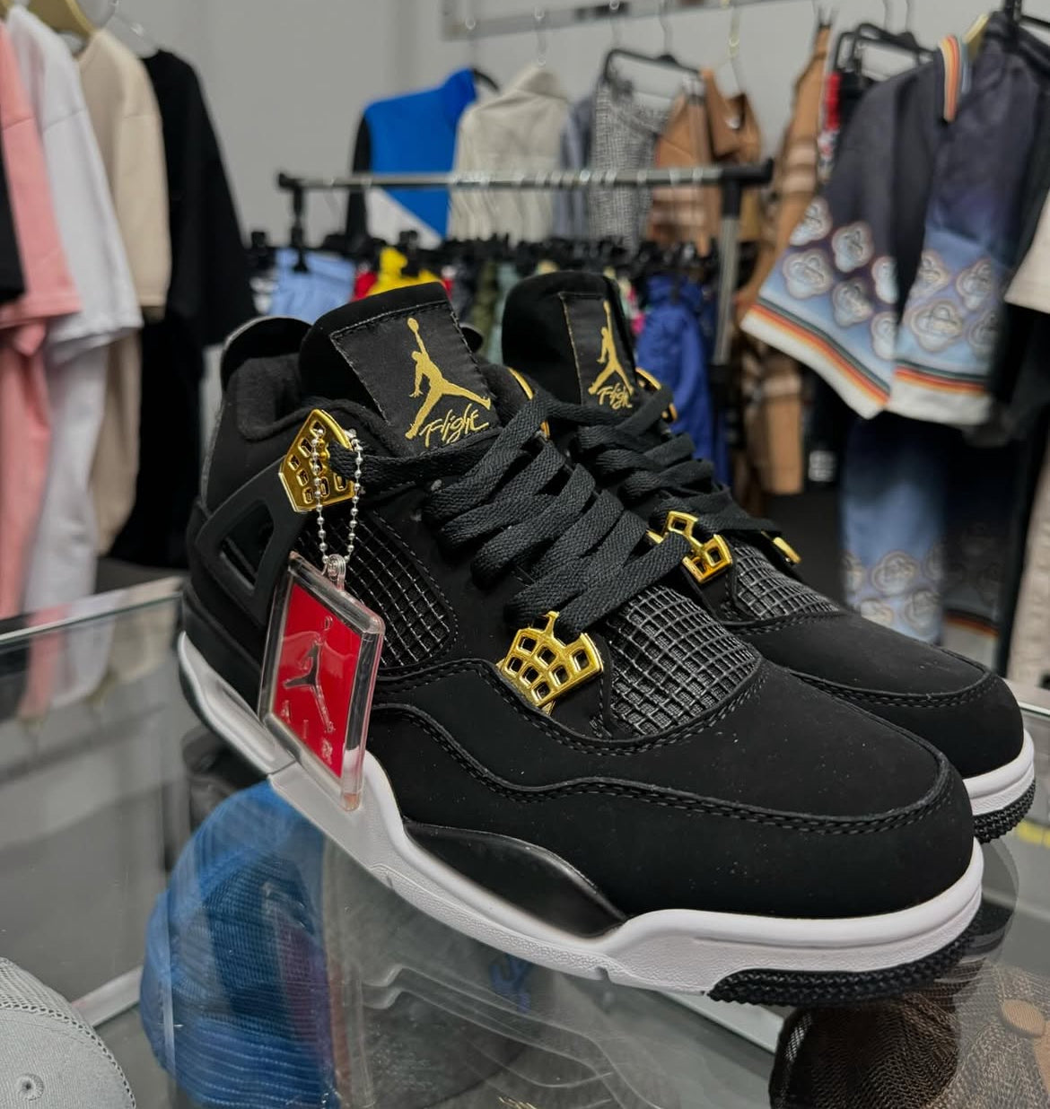 AIR JORDAN 4
