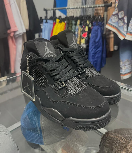 AIR JORDAN 4