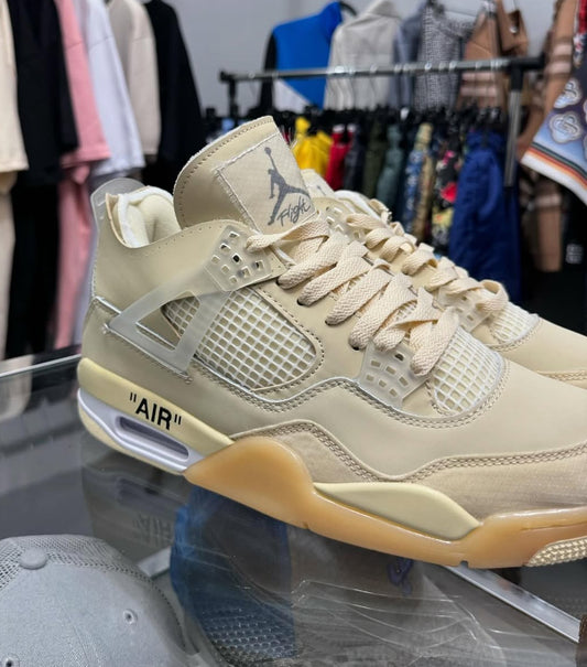 JORDAN 4