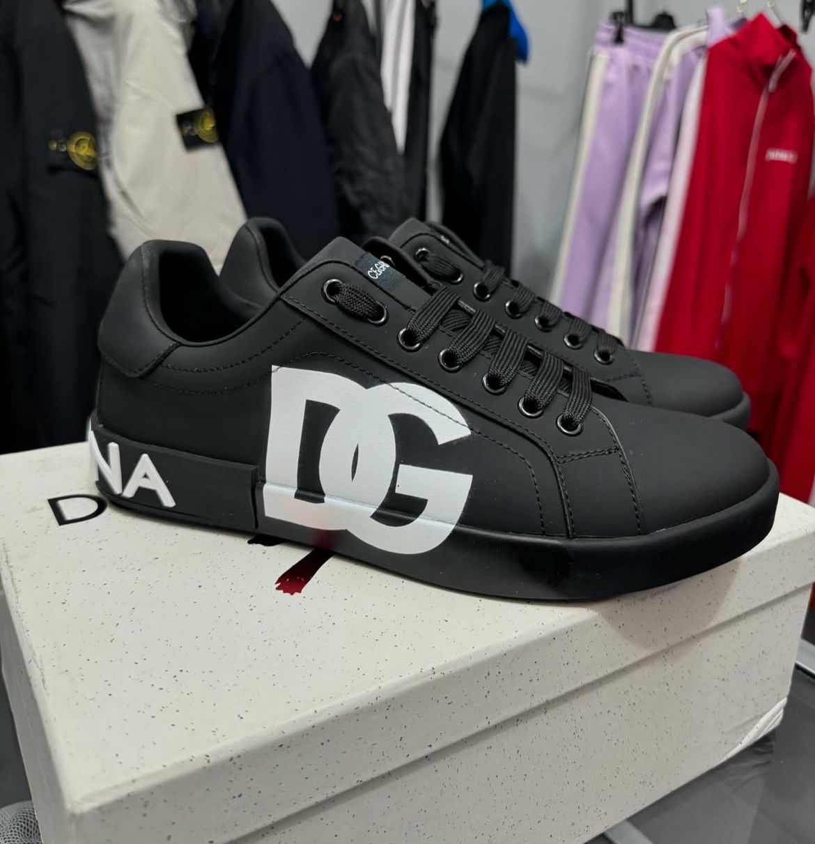 D&G SNEAKERS