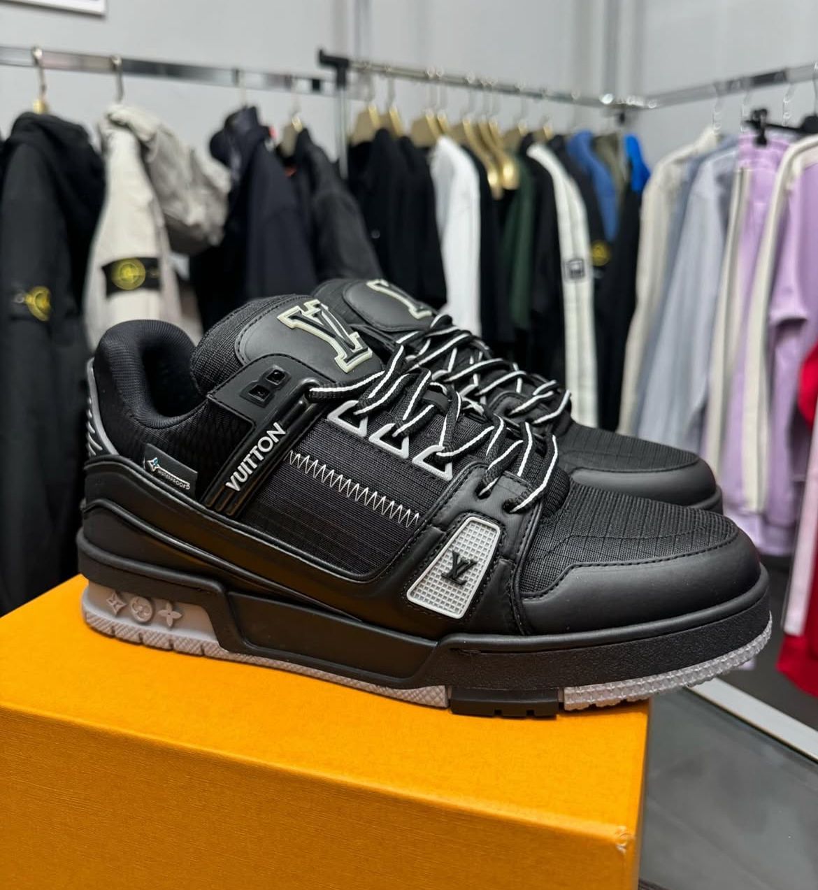 SNEAKER LV TRAINER